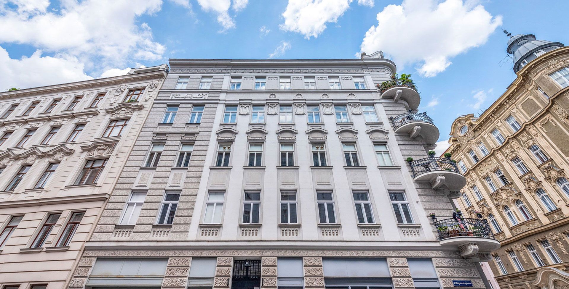 Außenansicht der Hausfassade von vorne